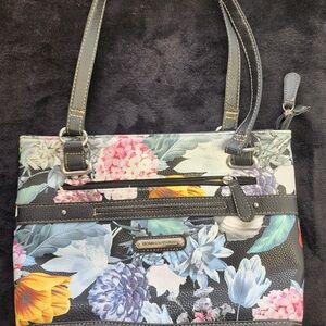 Stone Mountain Accessories Black and Multicolor Floral Shoulder Bag